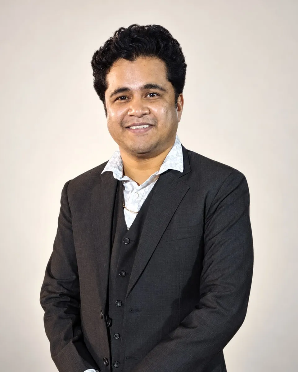 Gaurav Ostwal,Co-Director of Akrruthi